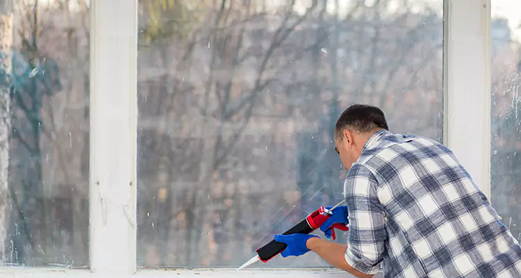 Quality Sliding Shower Door Repair for Closing Issues in Palm City, FL